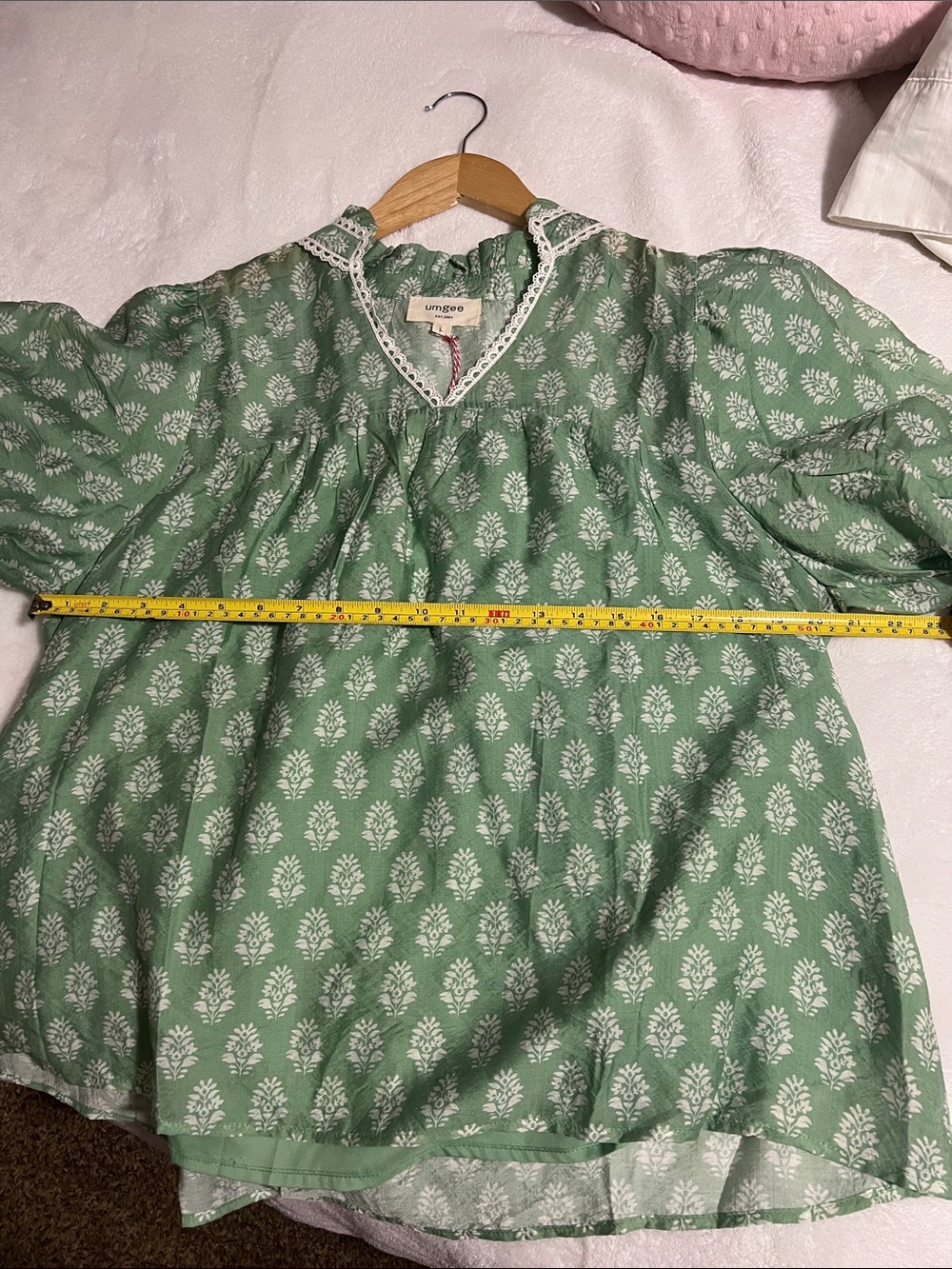 NWT Umgee Green Floral Blouse with White Lace Trim Large - Picture 11 of 14